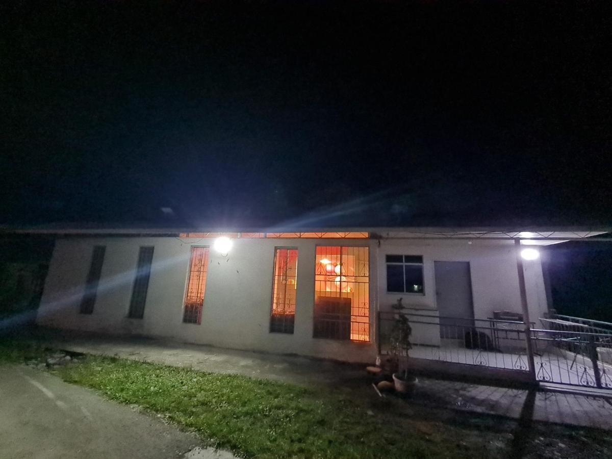 Rainbow Lodge Tambatuon Kota Belud Bagian luar foto